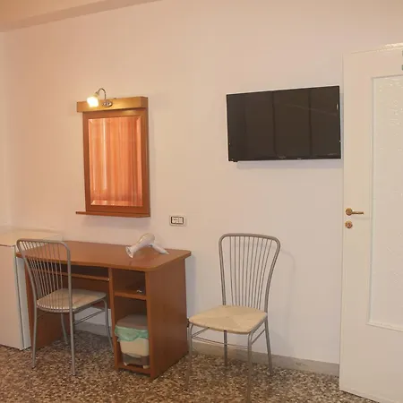 I Due Baroni - Fronte Campus 3*