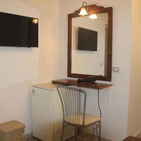 I Due Baroni - Fronte Campus Bed and breakfast