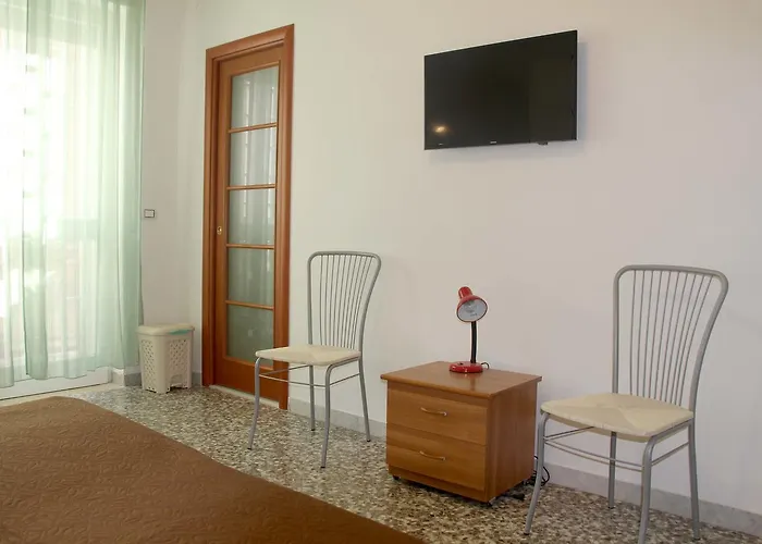 فندق مبيت وإفطار I Due Baroni - Fronte Campus